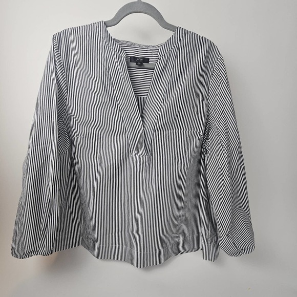 J. Crew Tops - Womens J.Crew sz XL, black and white blouse, oversized